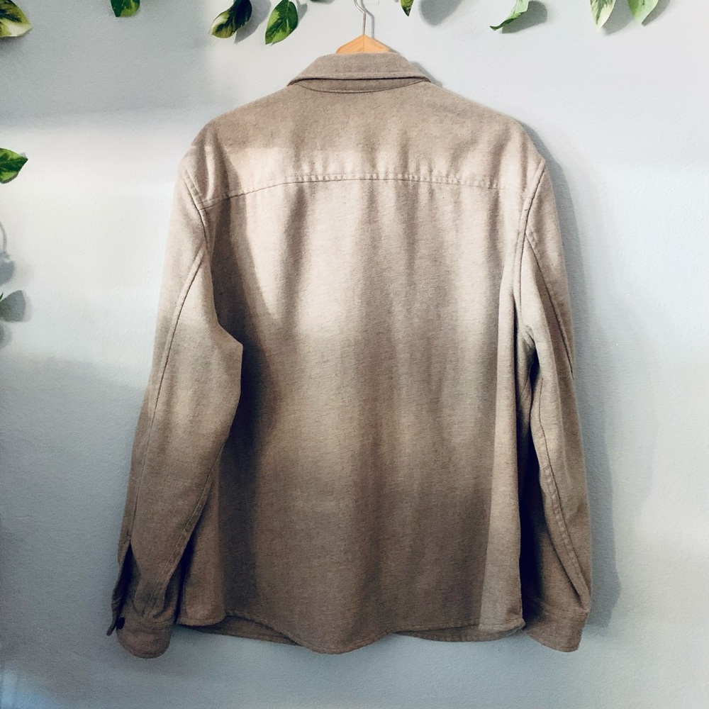 H&M long sleeve shirt - Picture 2 of 6